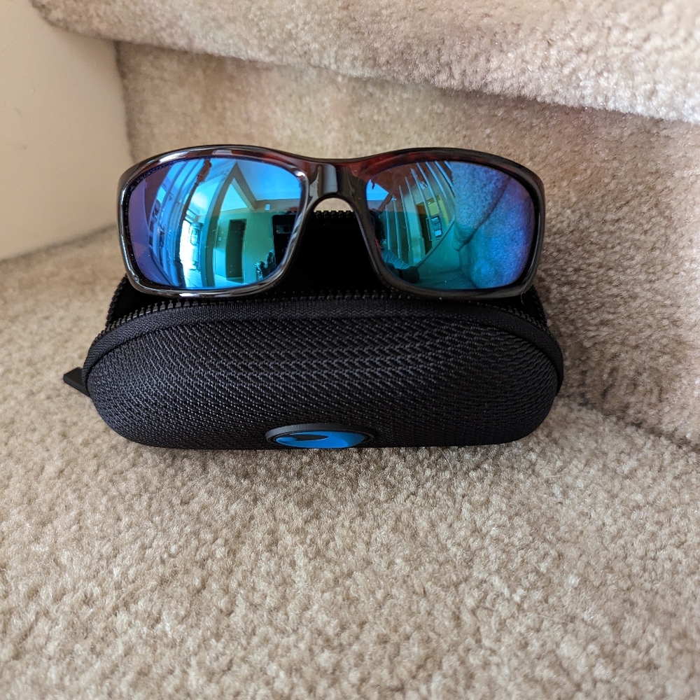 Costa Woman's sunglasses